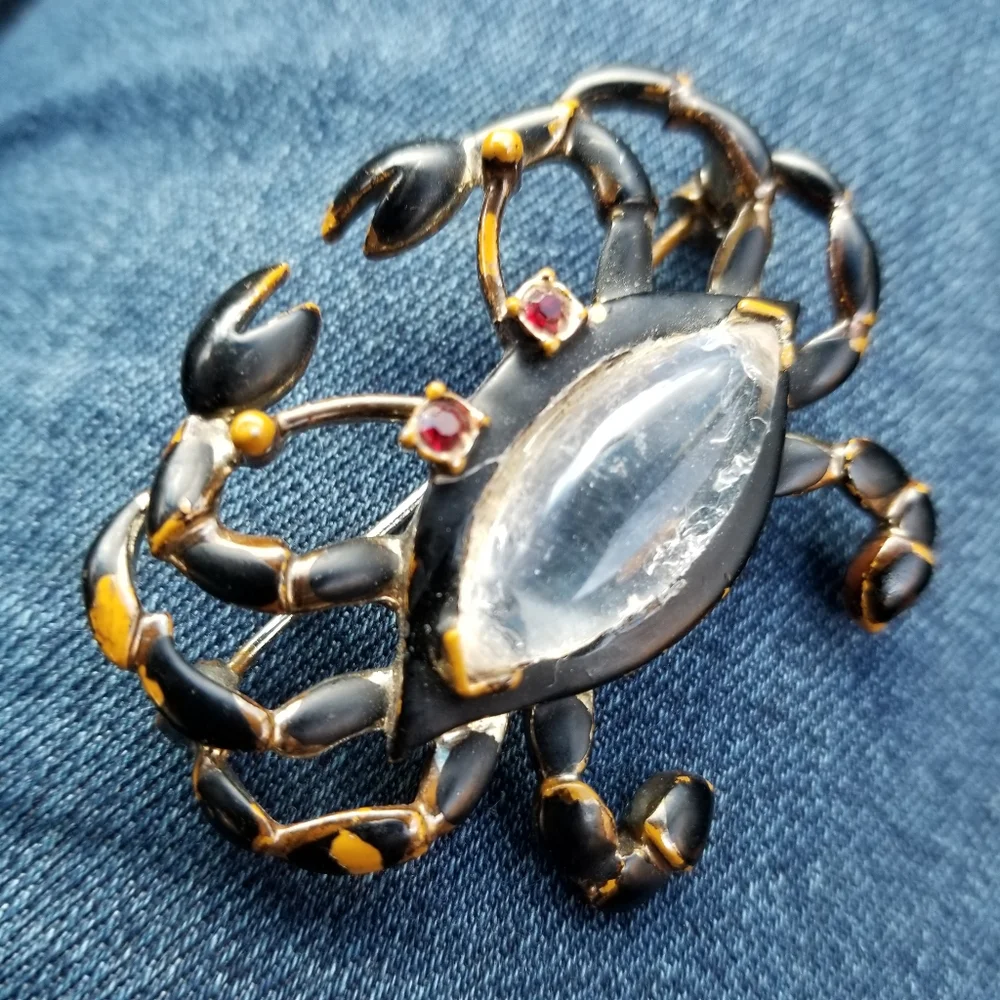 Relisted - Vintage crab brooch jelly belly unsigned Hattie Carnegie - Picture 5 of 13